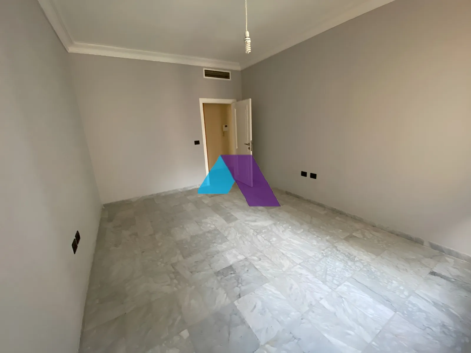 Apartment for Sale in Ain El Tineh