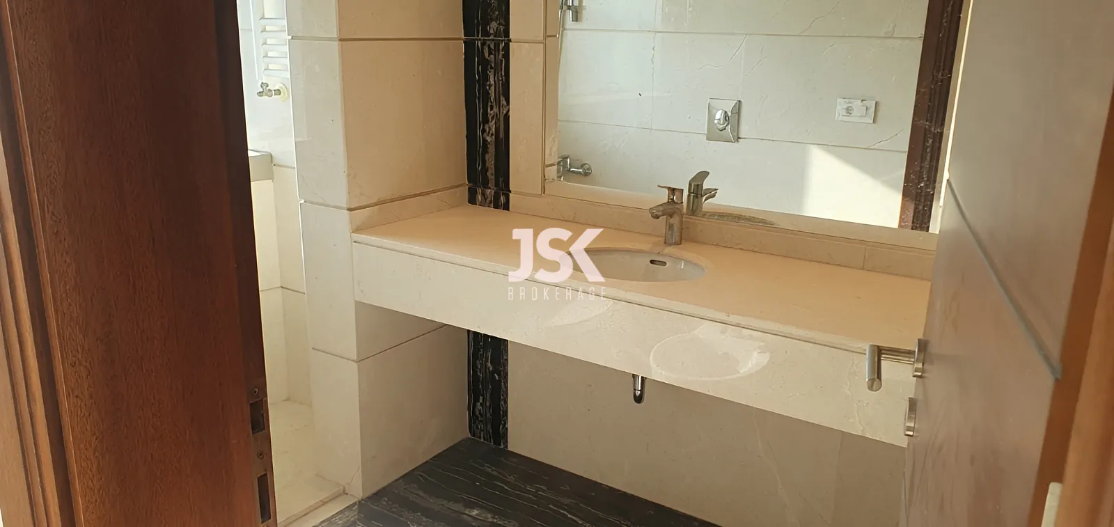 Apartment for Sale in Ras