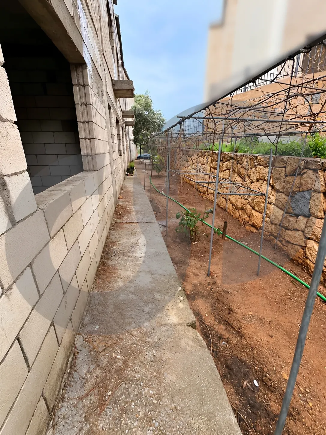 Villa for Sale in Aaraiya