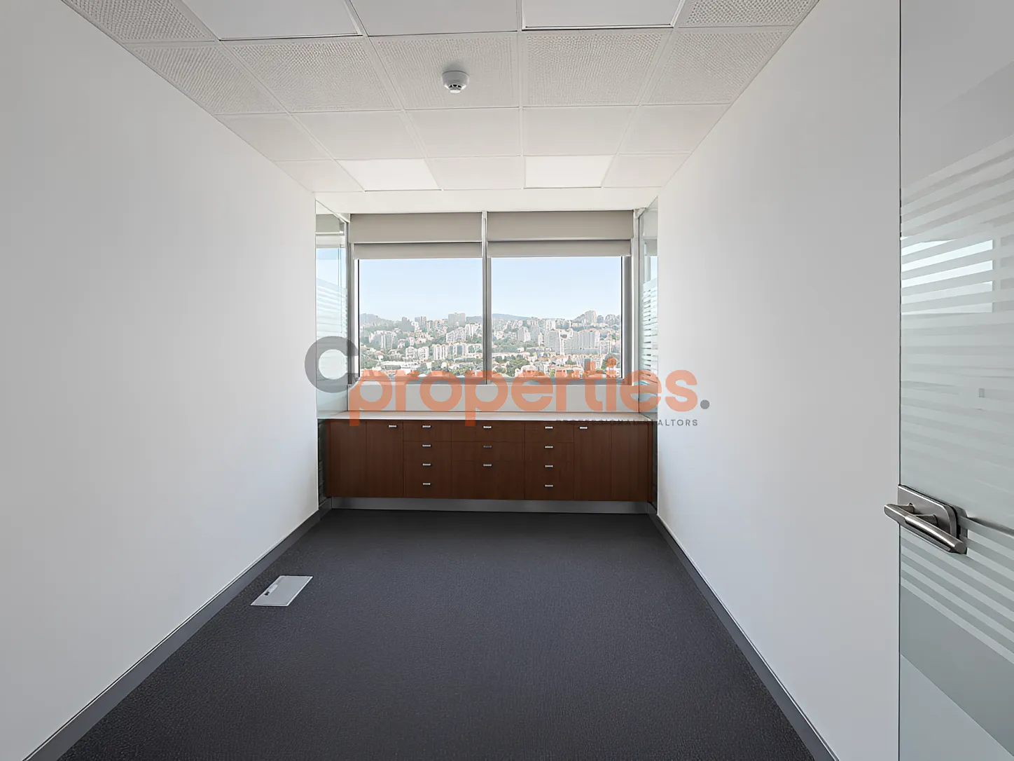Commercial for rent in Dekwaneh, Lebanon