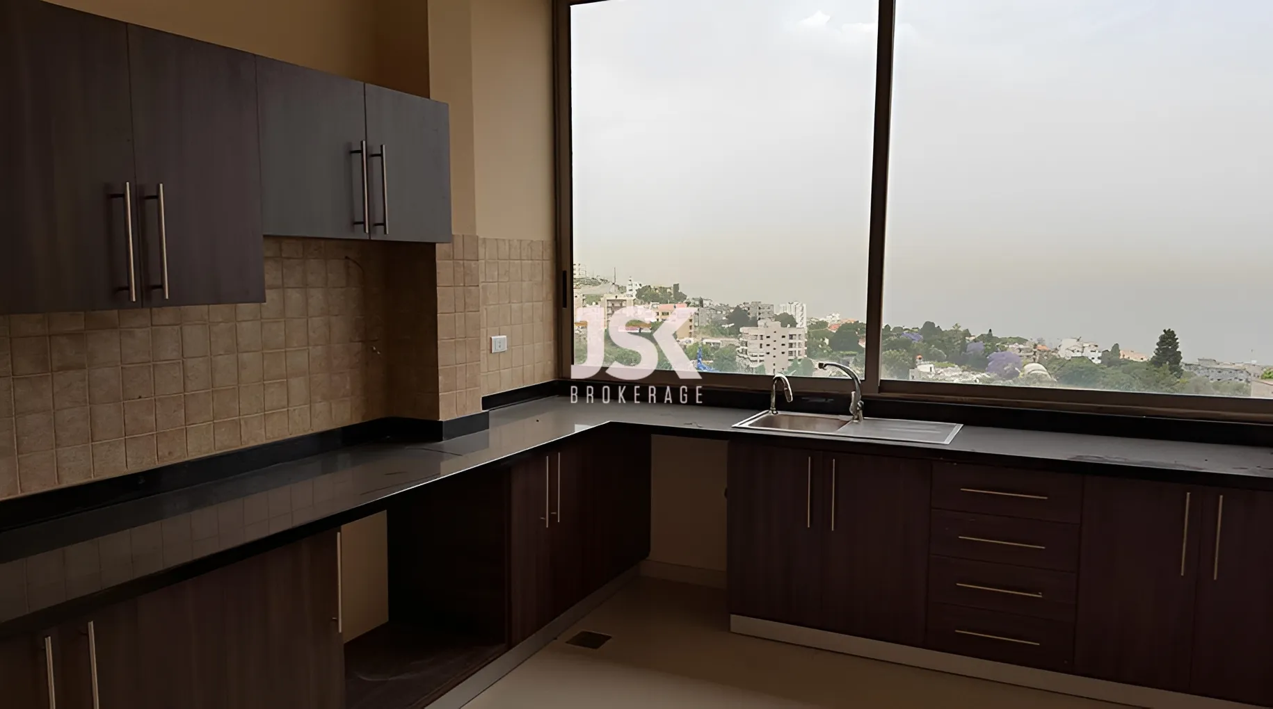 Apartment for Sale in Blat - 2 bed, 3 bath