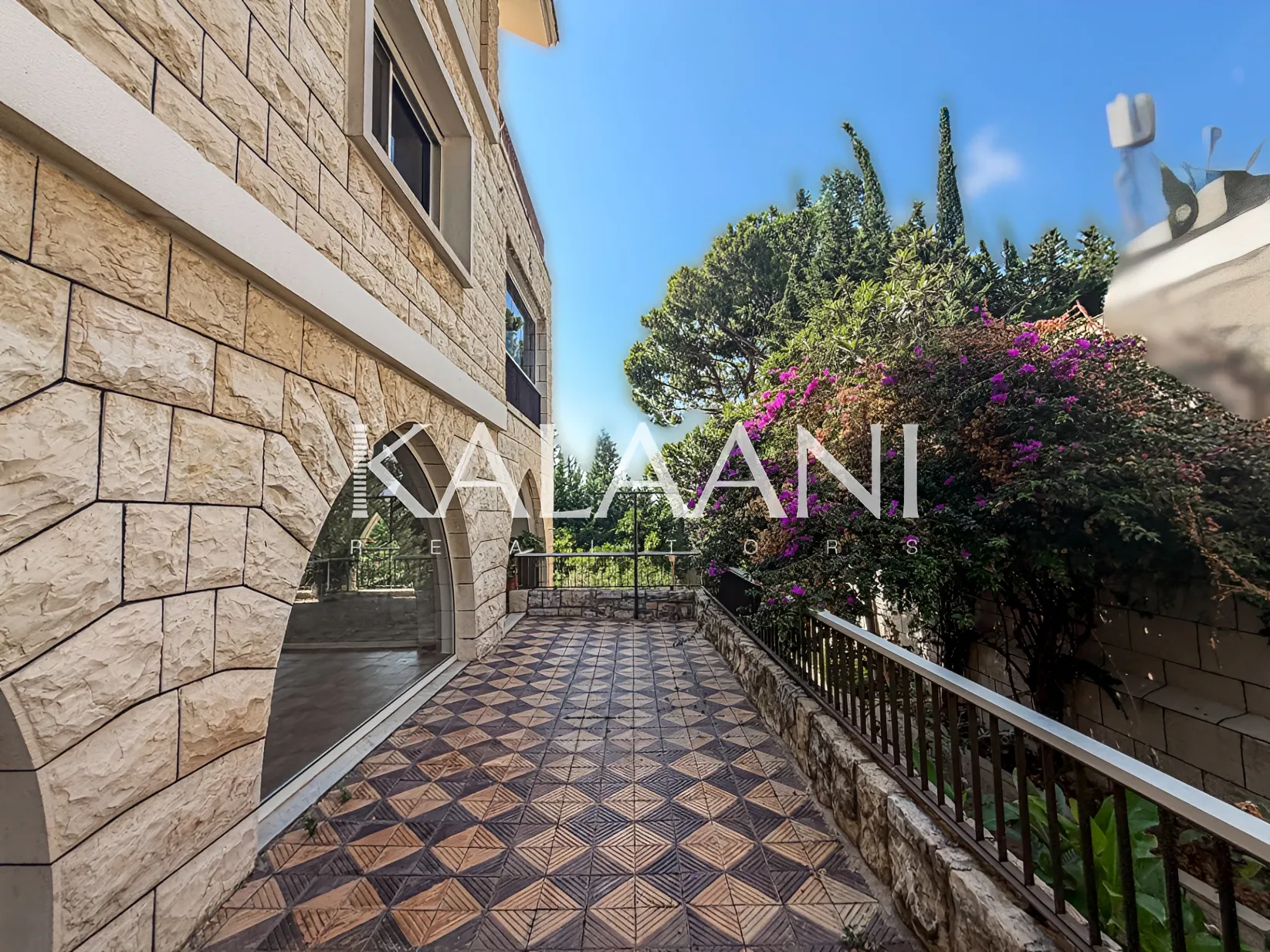 Villa for sale in Rabieh