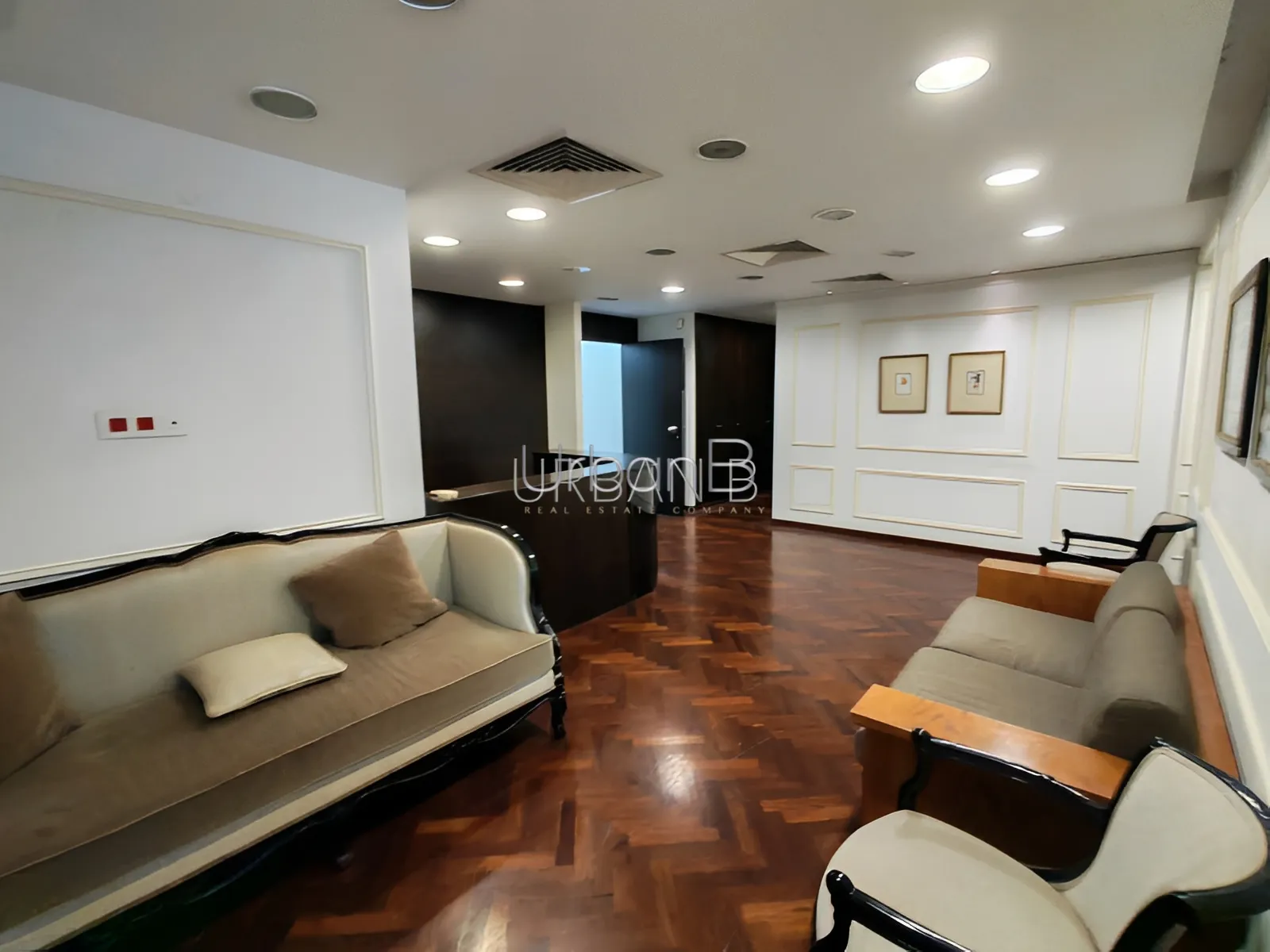 Office for Sale in Caree d'or, Achrafieh