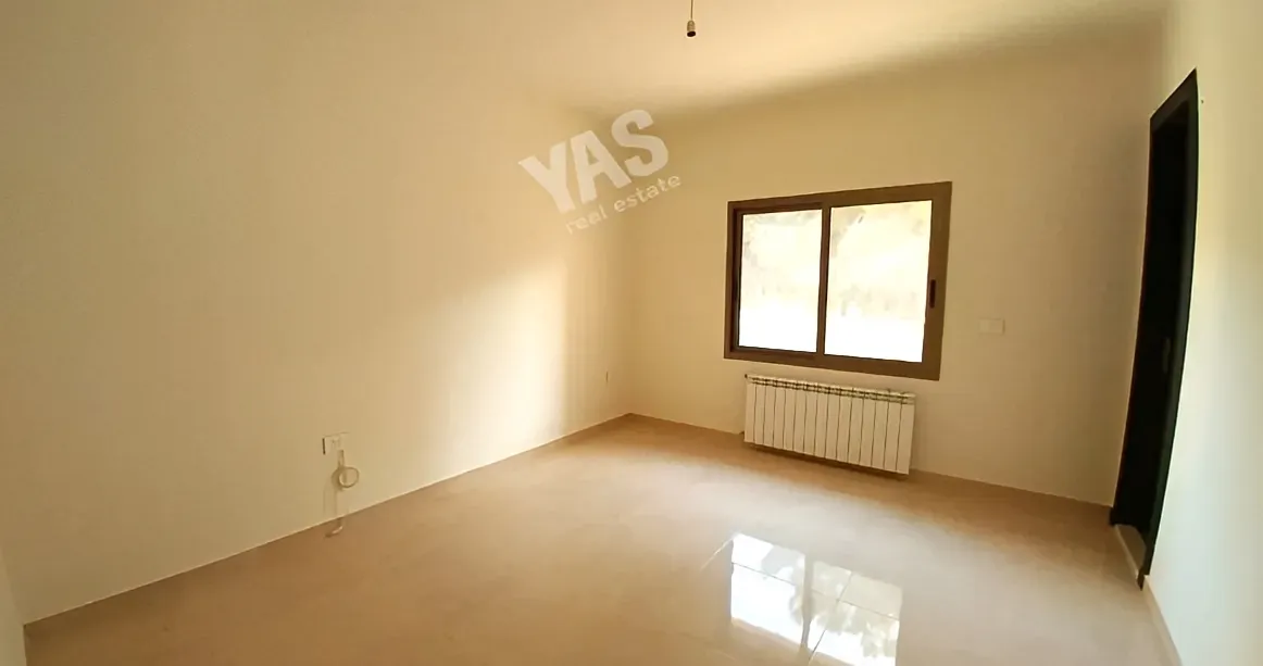 Apartment for Sale in Ballouneh