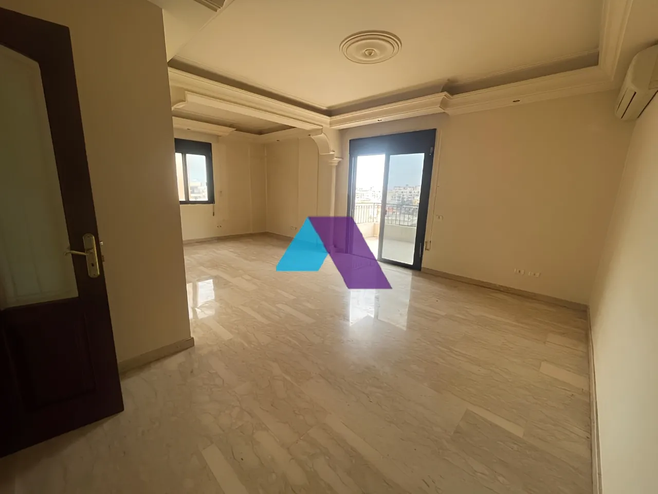 Apartment for Sale in Mansourieh - 3 bed, 4 bath
