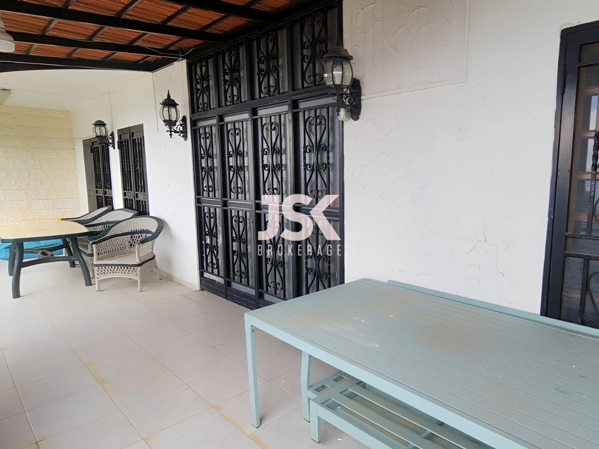 Chalet for Sale in Faitroun