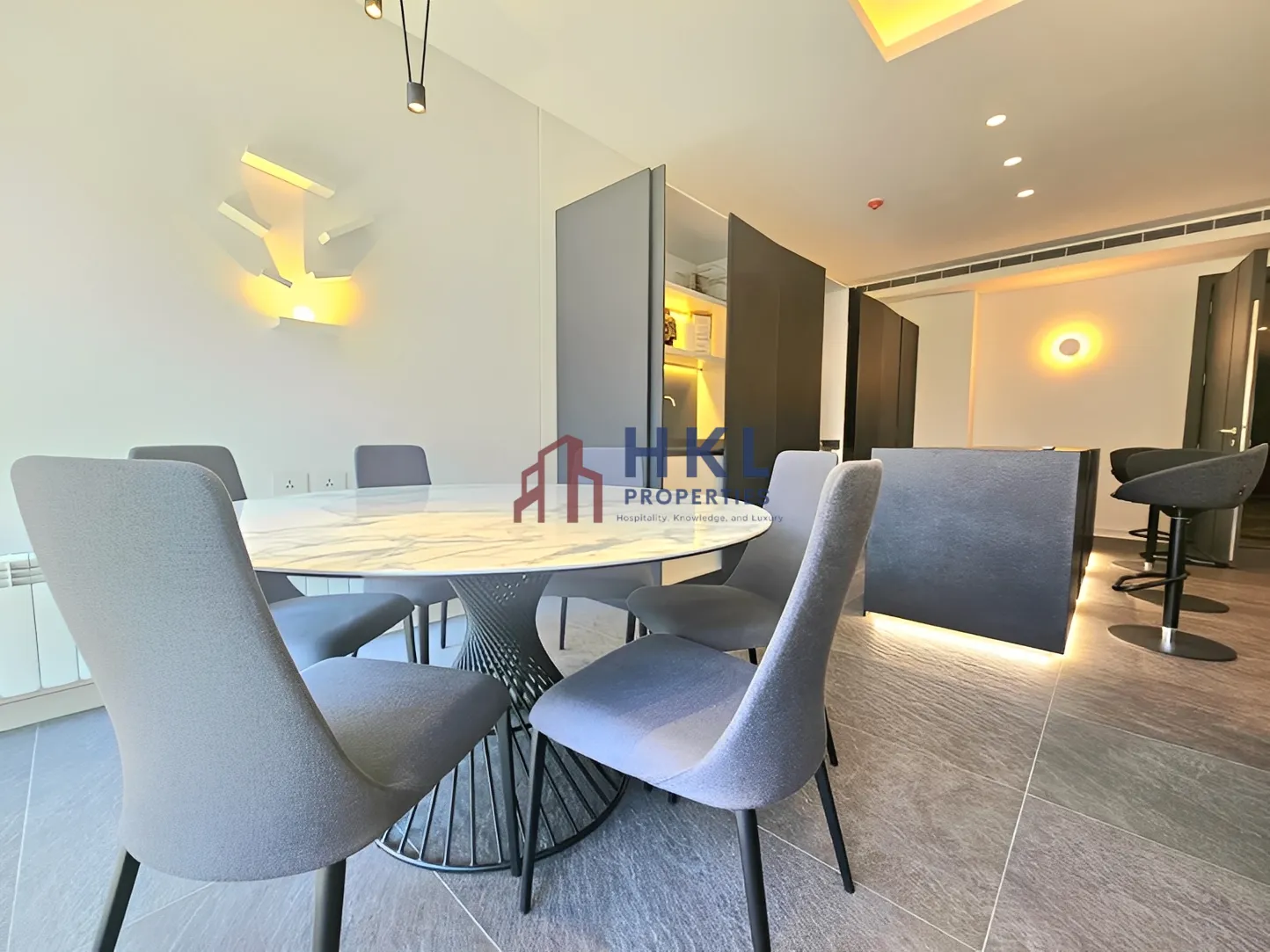 Apartment for Rent in Sursock, Bayrut, Lebanon - 2 bed, 3 bath