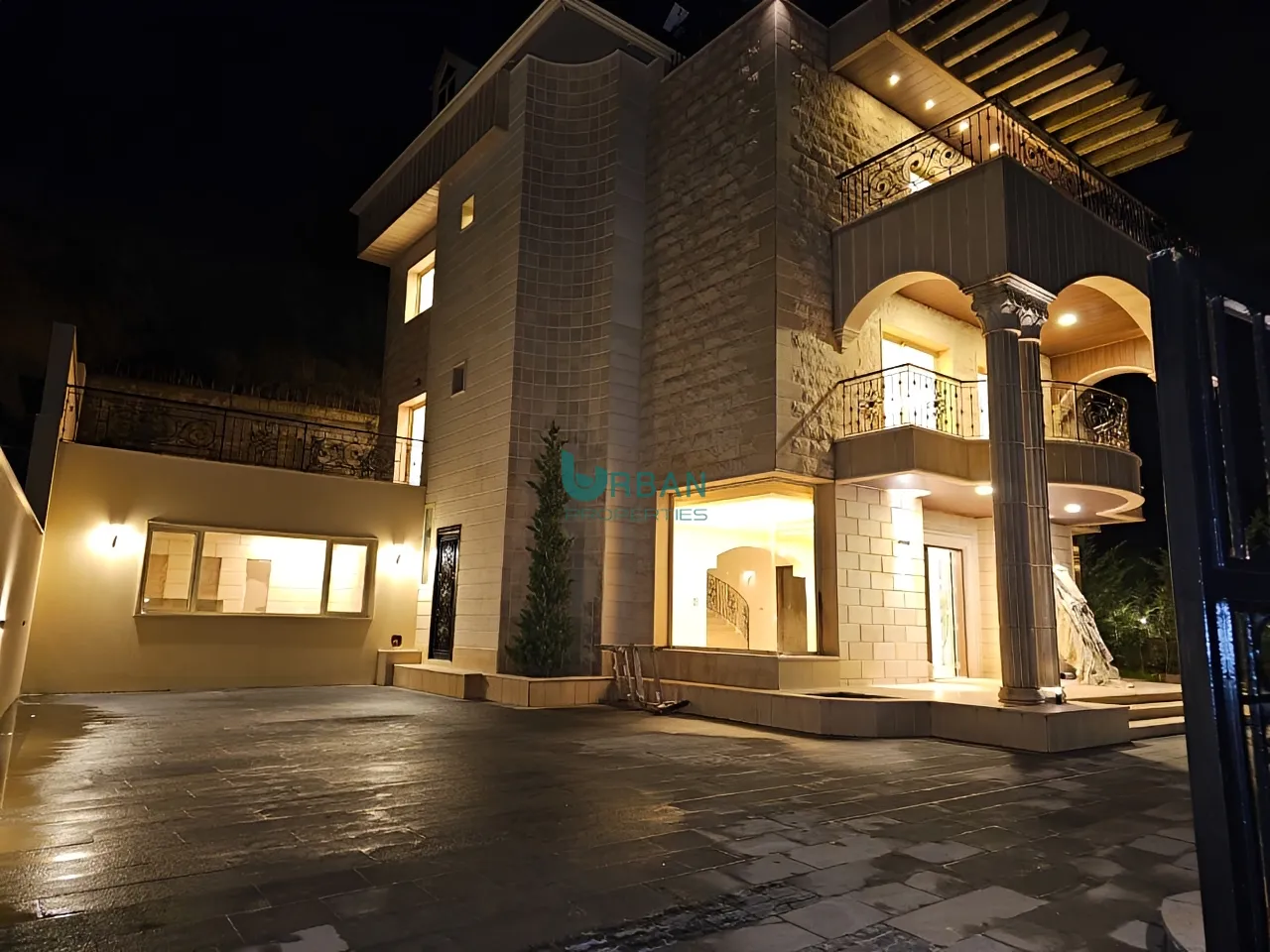 Triplex for sale in Qoubbei, lebanon