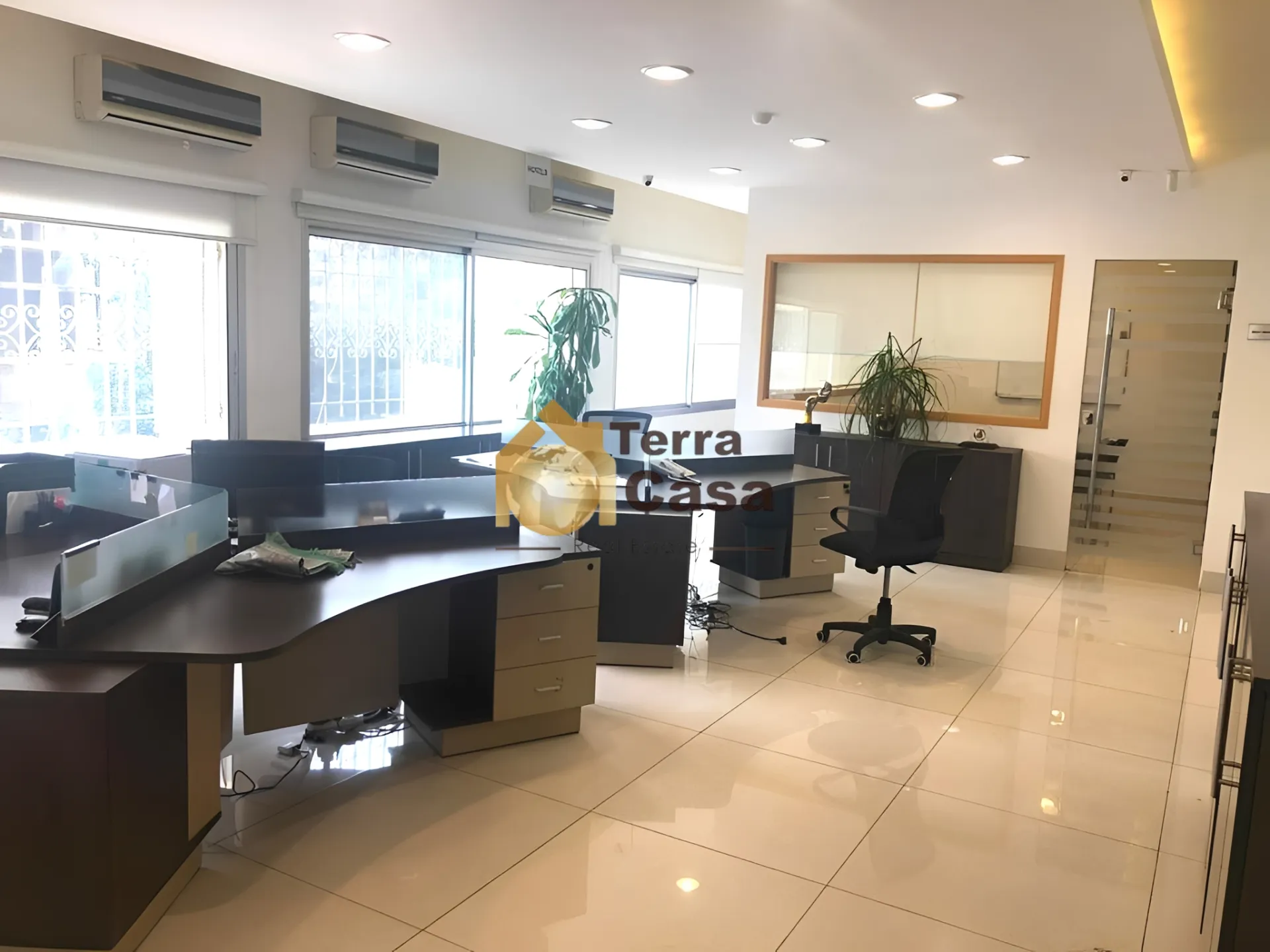 Office for sale in Zalqa