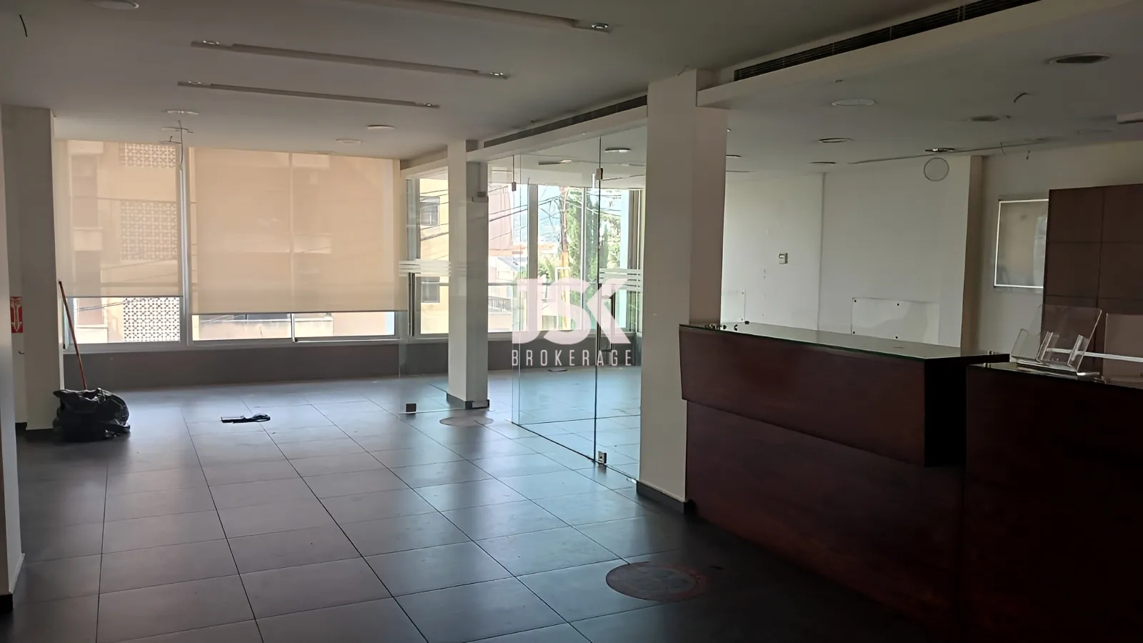 Showroom for Sale in Elissar