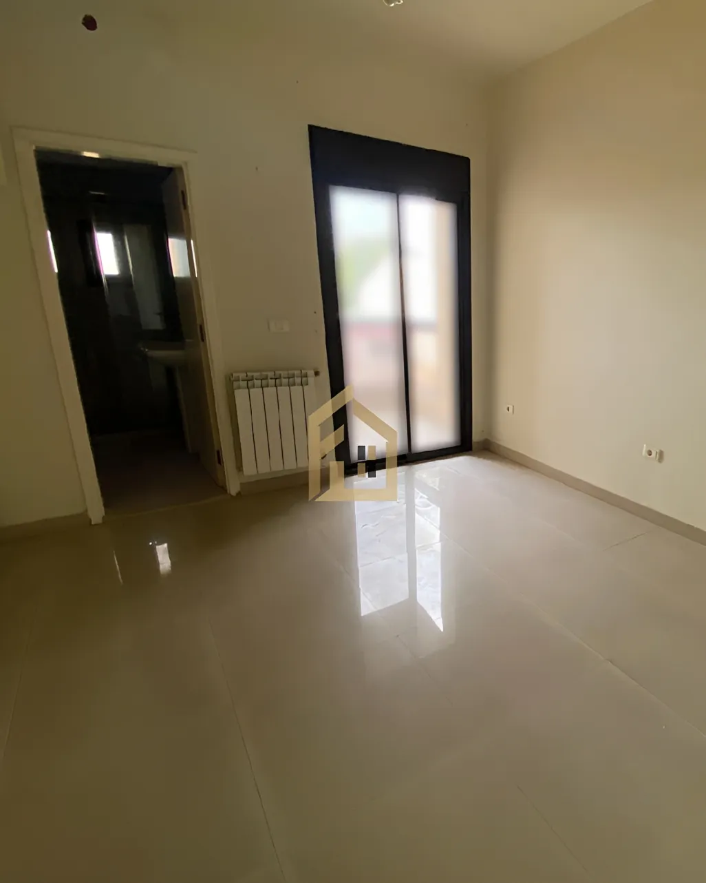 Apartment for sale in Horch Tabet