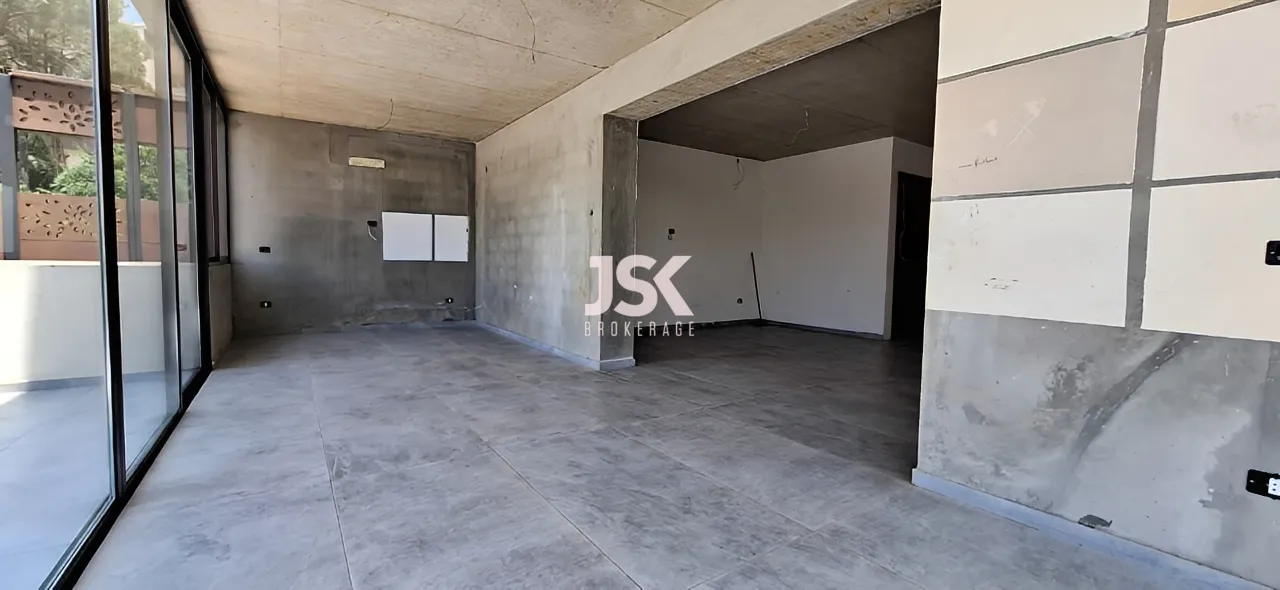 Apartment for Sale in Ballouneh