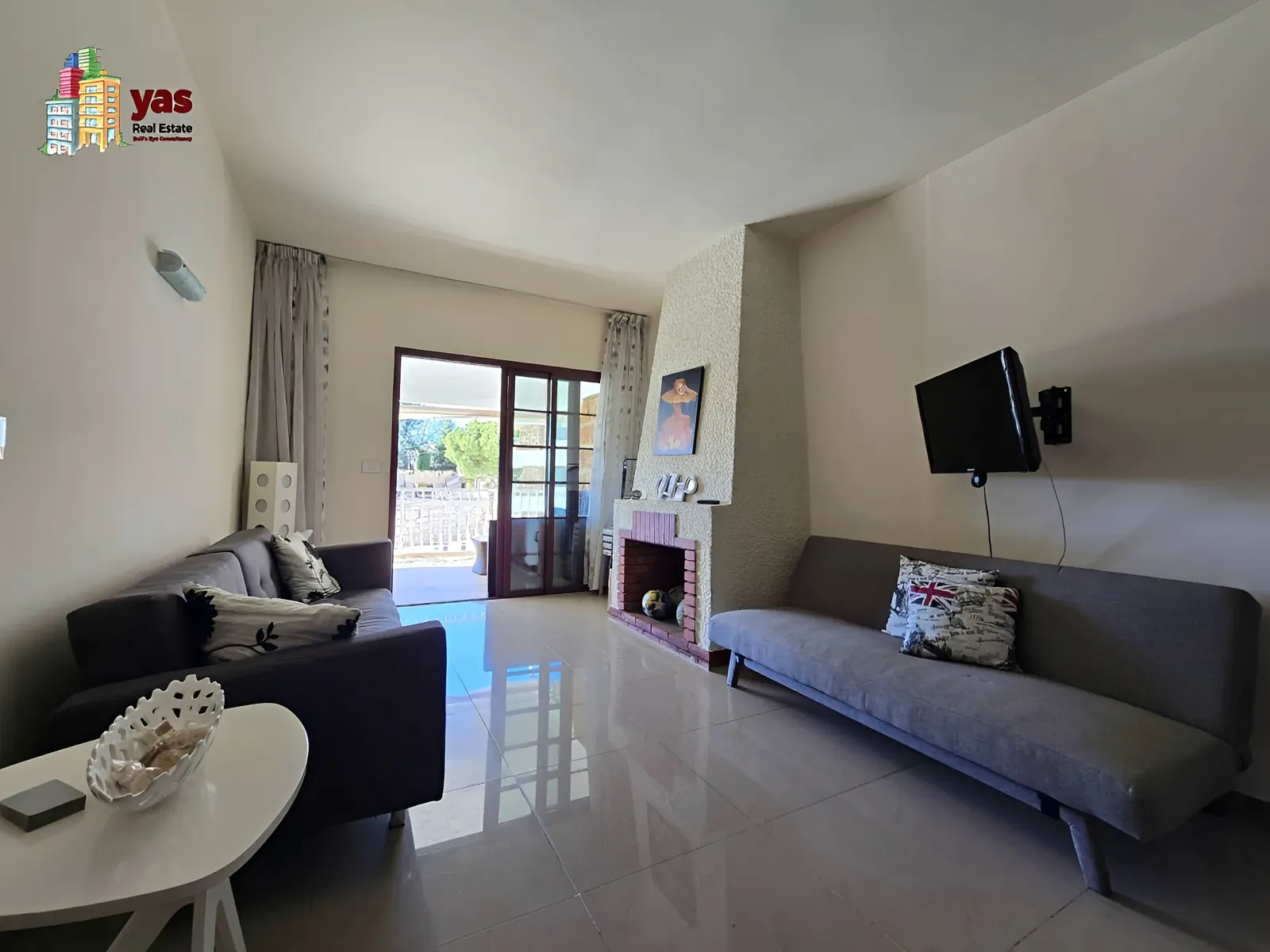 Chalet for Sale in Faytroun - 2 bed, 2 bath