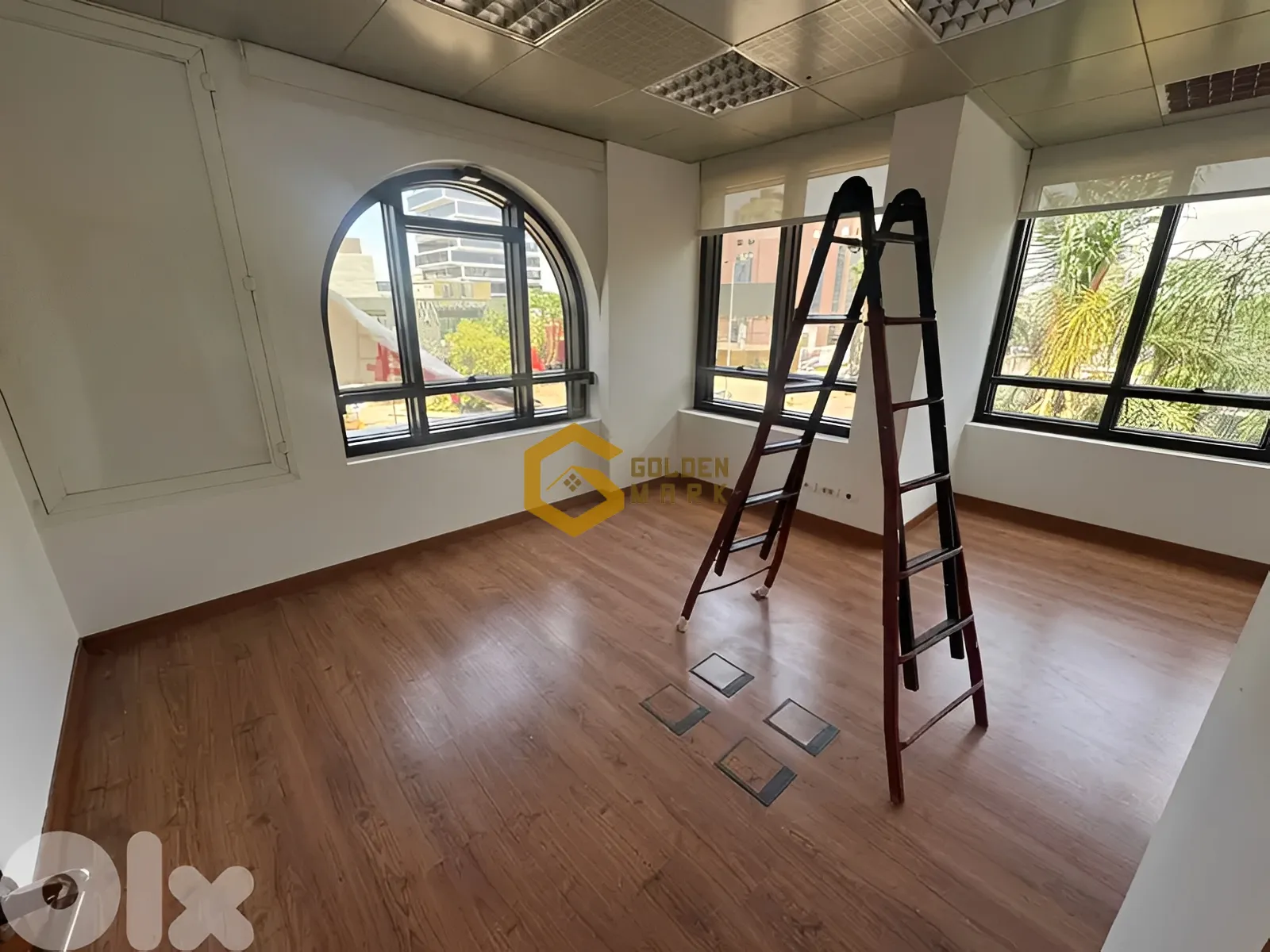Office for rent in Dekwaneh