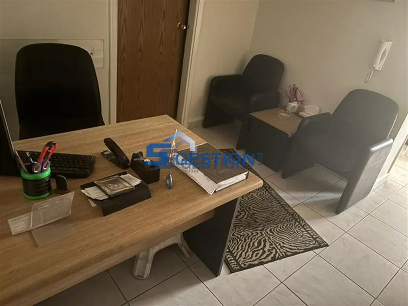 Office for rent in Sin El Fil