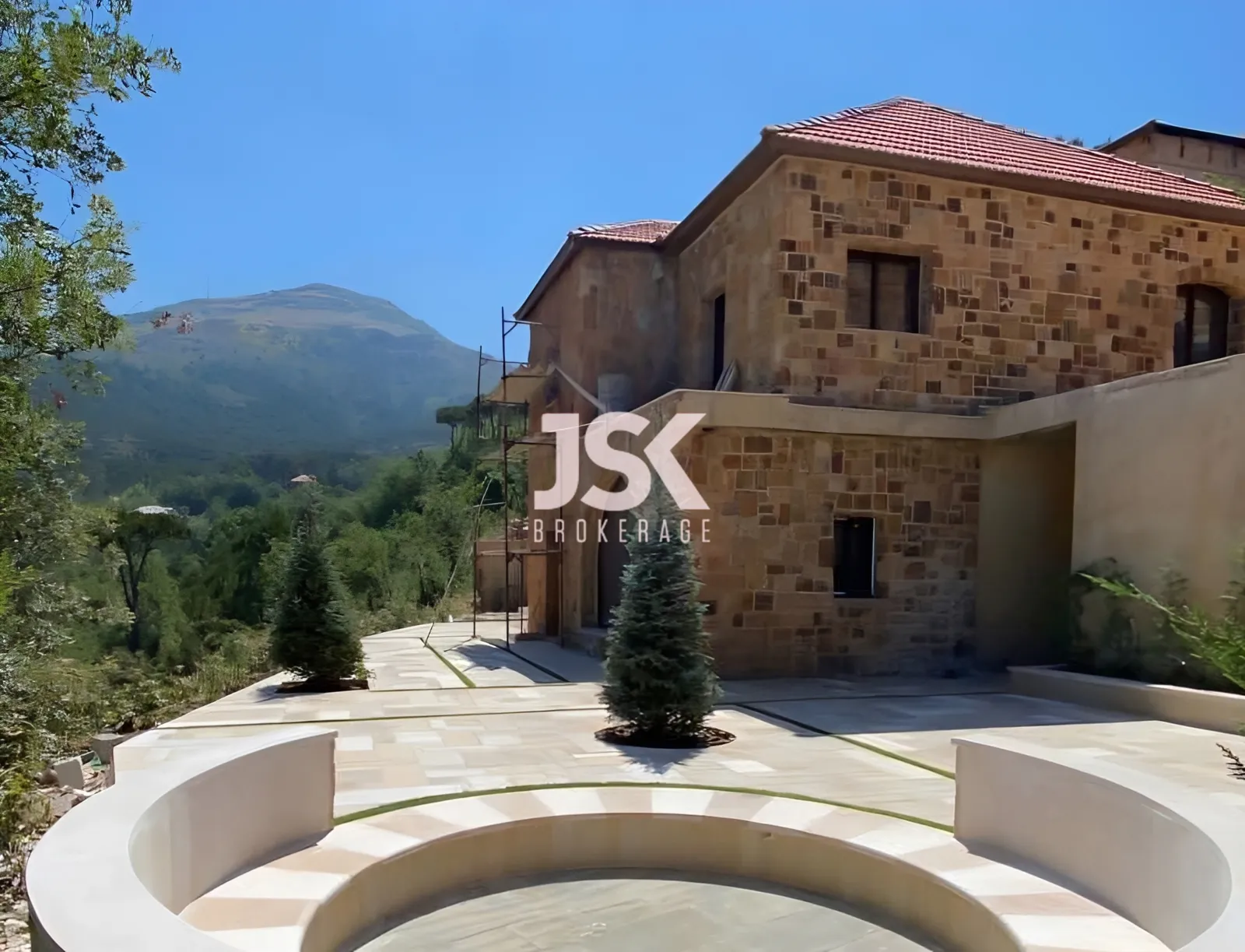 Villa for Sale in Baskinta