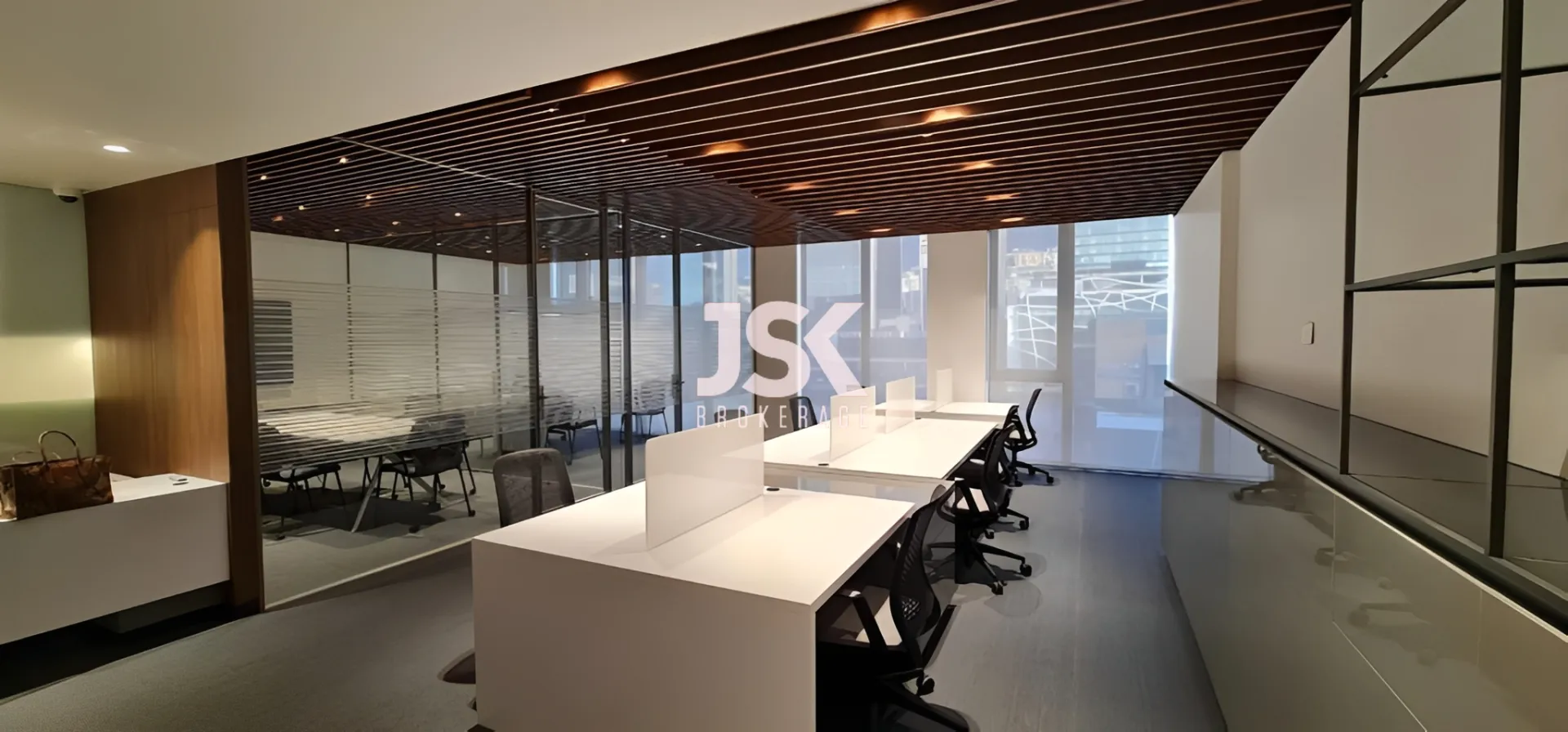 Office for rent in Dbayeh