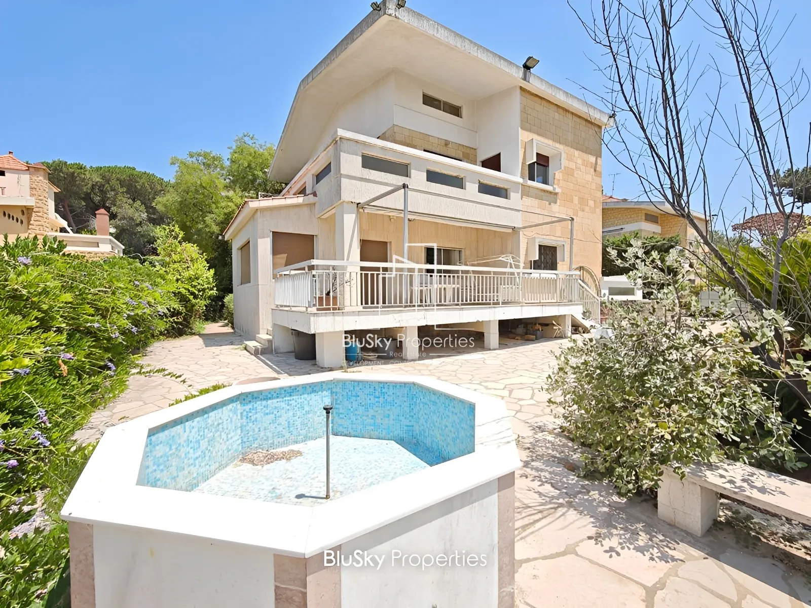 Villa for Sale in Baabdat - 4 bed, 6 bath