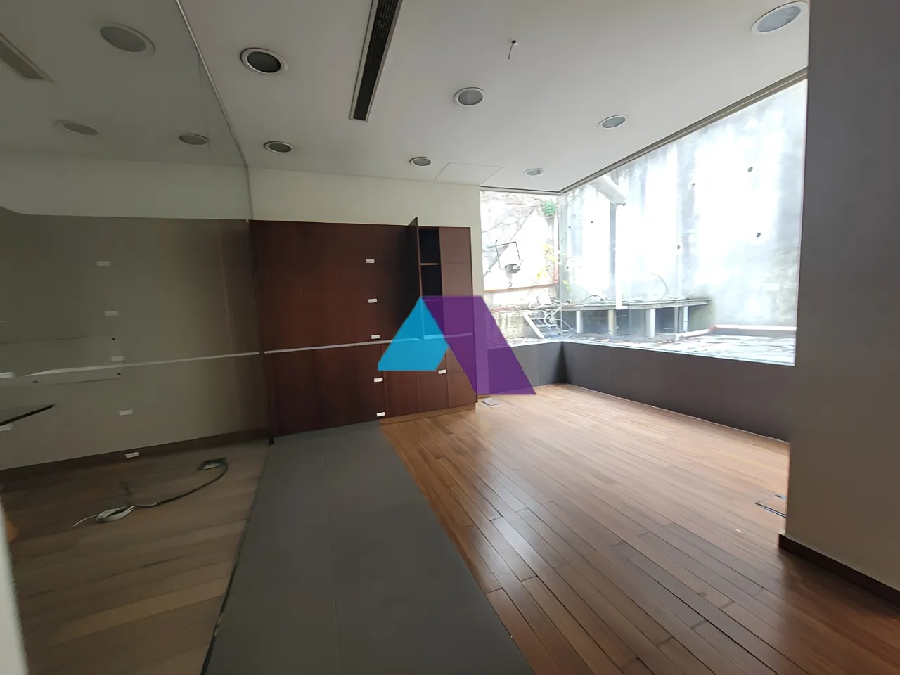 Building for Sale in Mazraat Yachoua