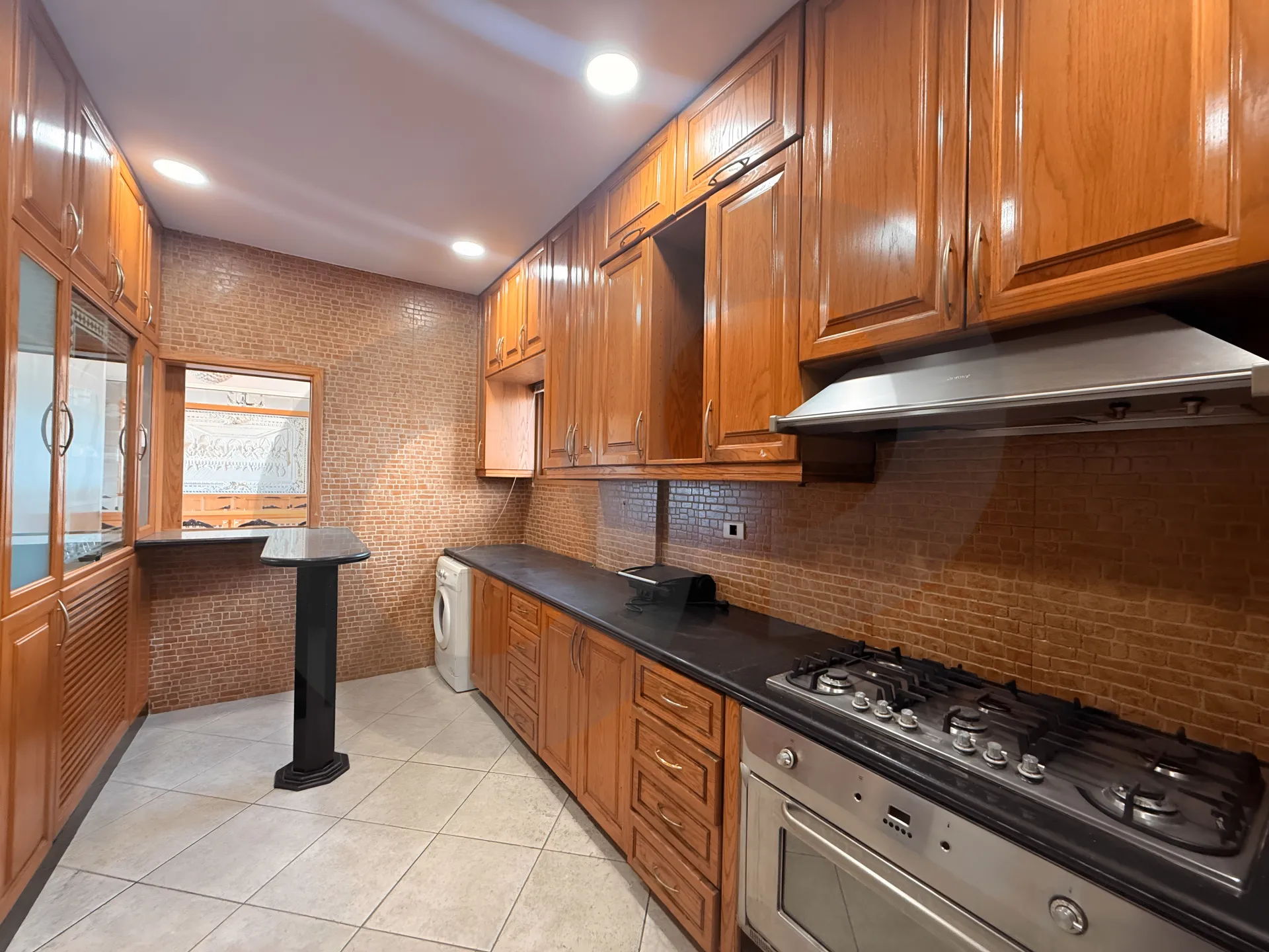 Apartment for Rent in Bqennaya