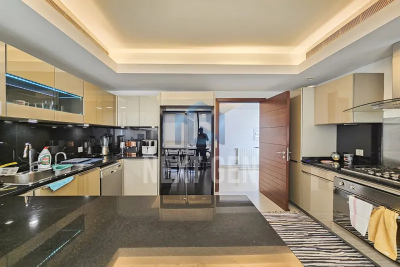 Duplex for rent in Achrafieh