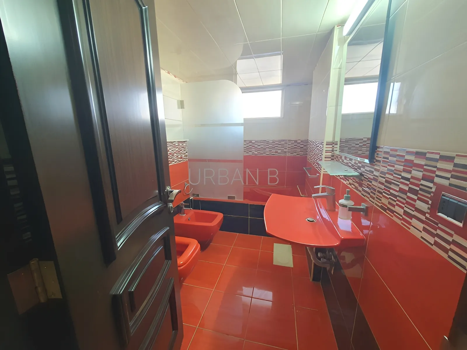 Apartment for Sale in Ramlet El Baida, Bayrut, Lebanon