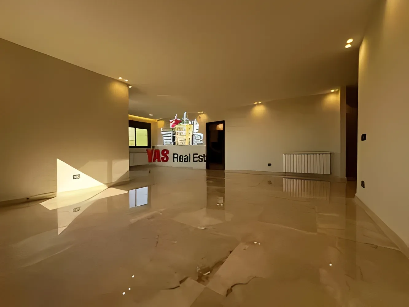 Apartment for Rent in Ballouneh - 4 bed, 6 bath