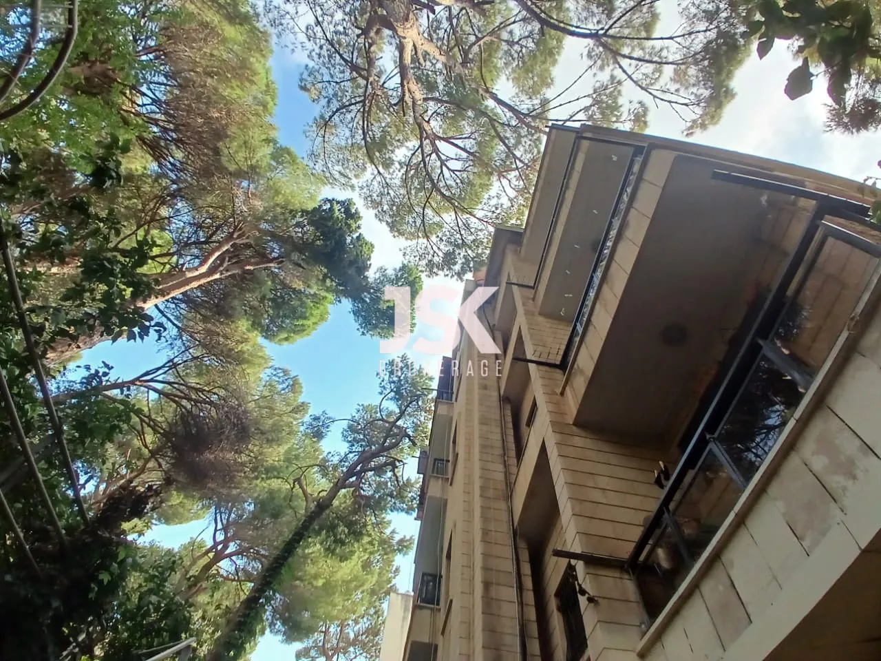 Building for Sale in Ain Saadeh