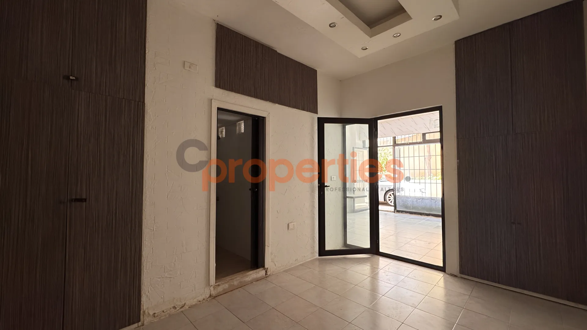 Shop for Sale in Aaoukar