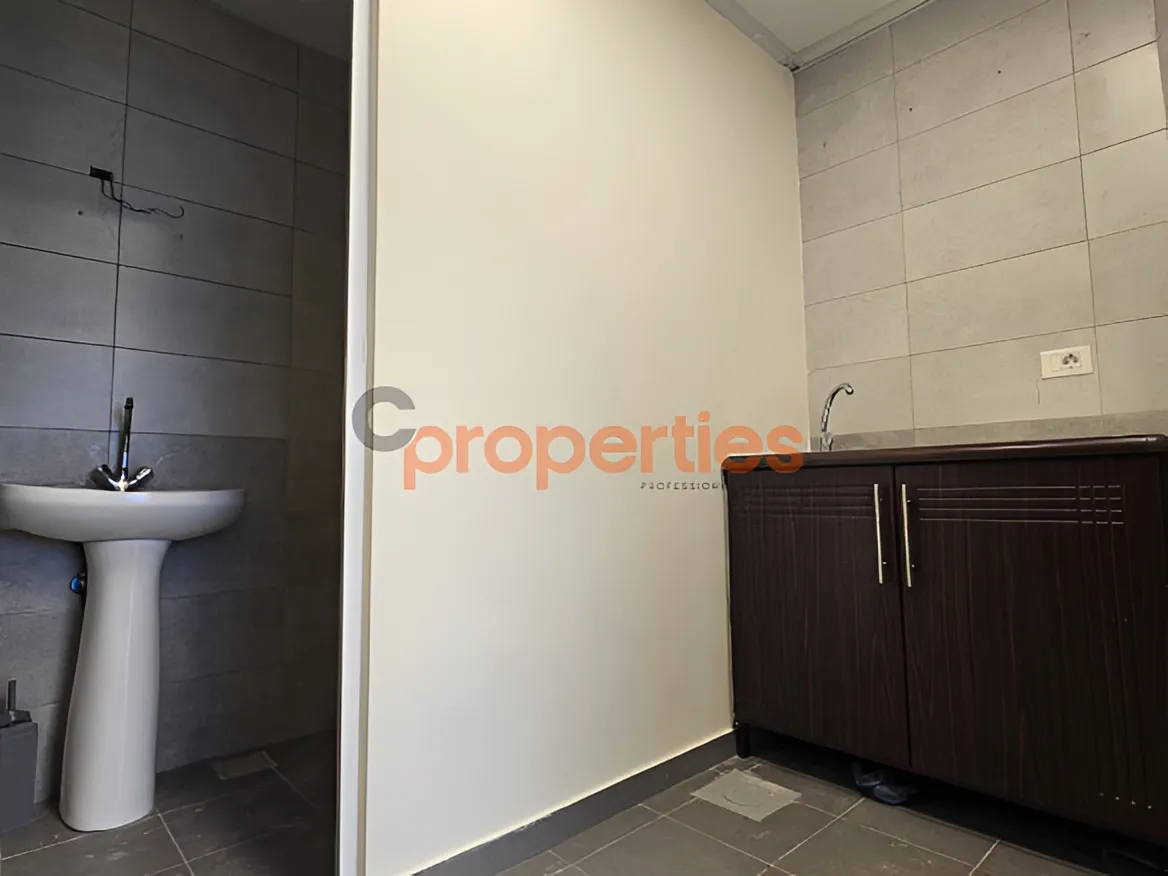 Office for Rent in Adliyeh