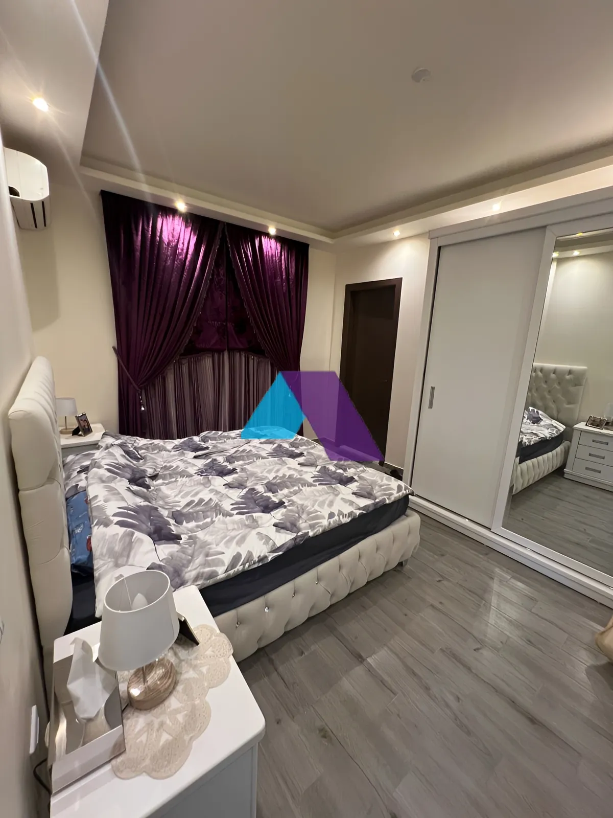 Apartment for Sale in Forn El Chebbak