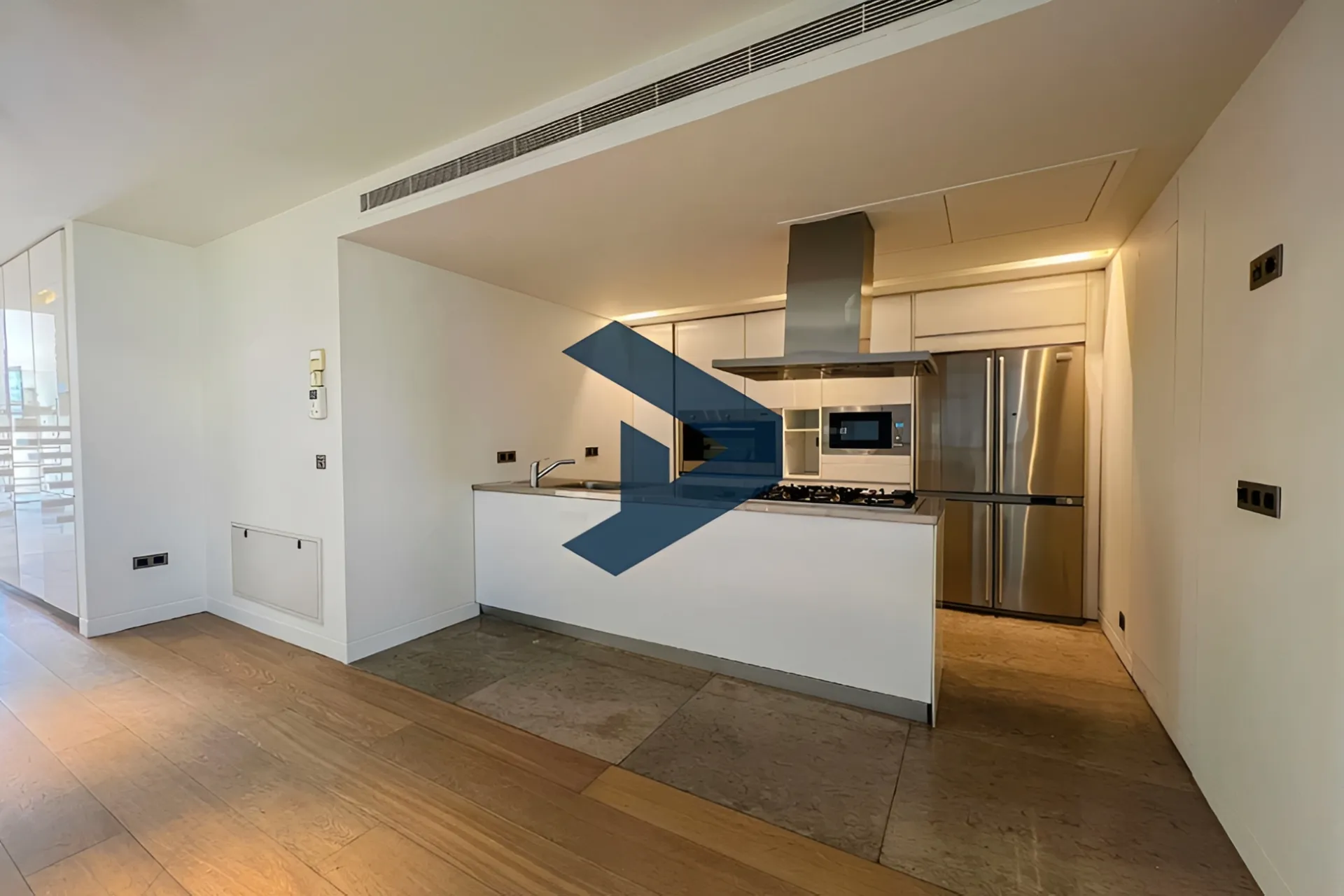 Apartment for sale in Achrafieh, Beirut, Lebanon - 3 bed, 3 bath