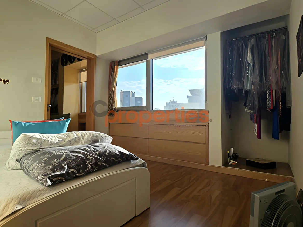 Office for Rent in Forn El Chebbak