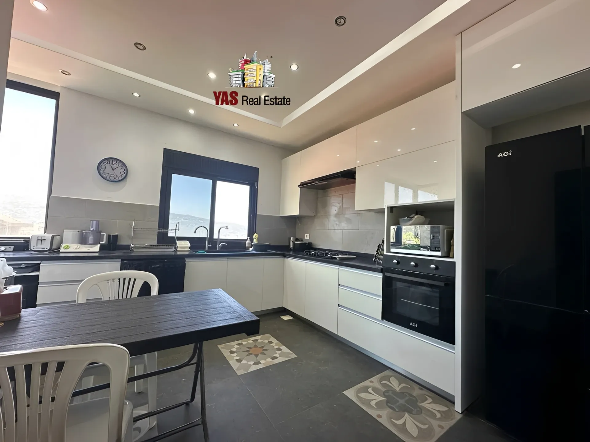 Apartment for Sale in Ballouneh