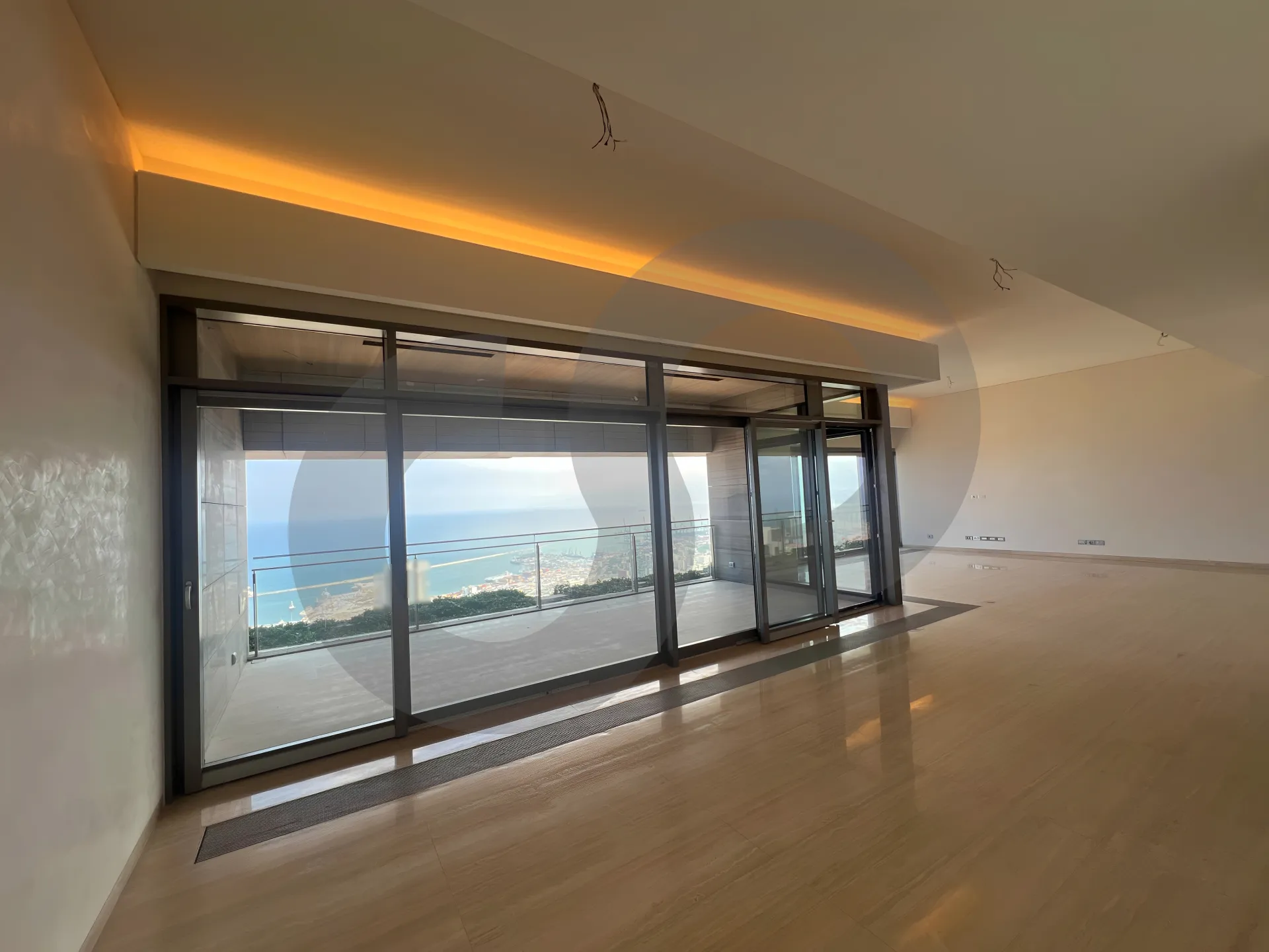 Apartment for Sale in Achrafieh - 3 bed, 5 bath