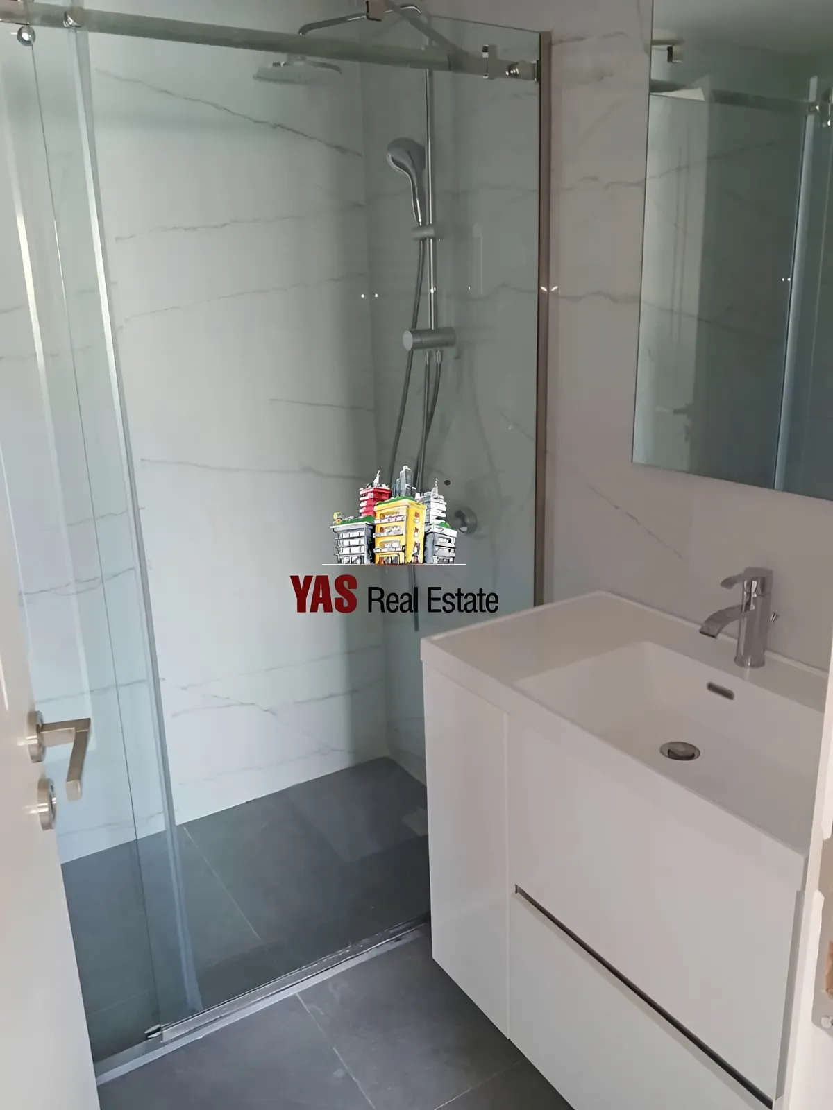 Apartment for Sale in Yarzeh - 3 bed, 4 bath