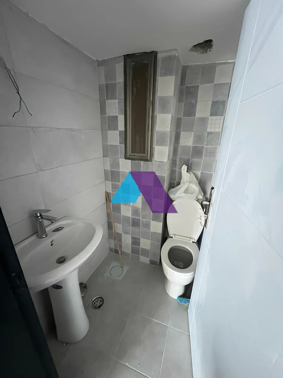 Apartment for Sale in Haret Sakher