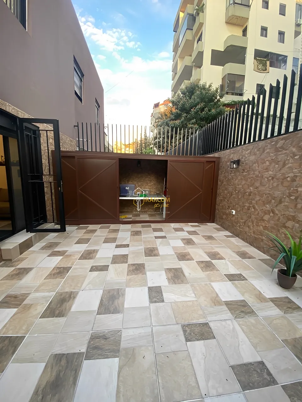 Apartment for Sale in Blat