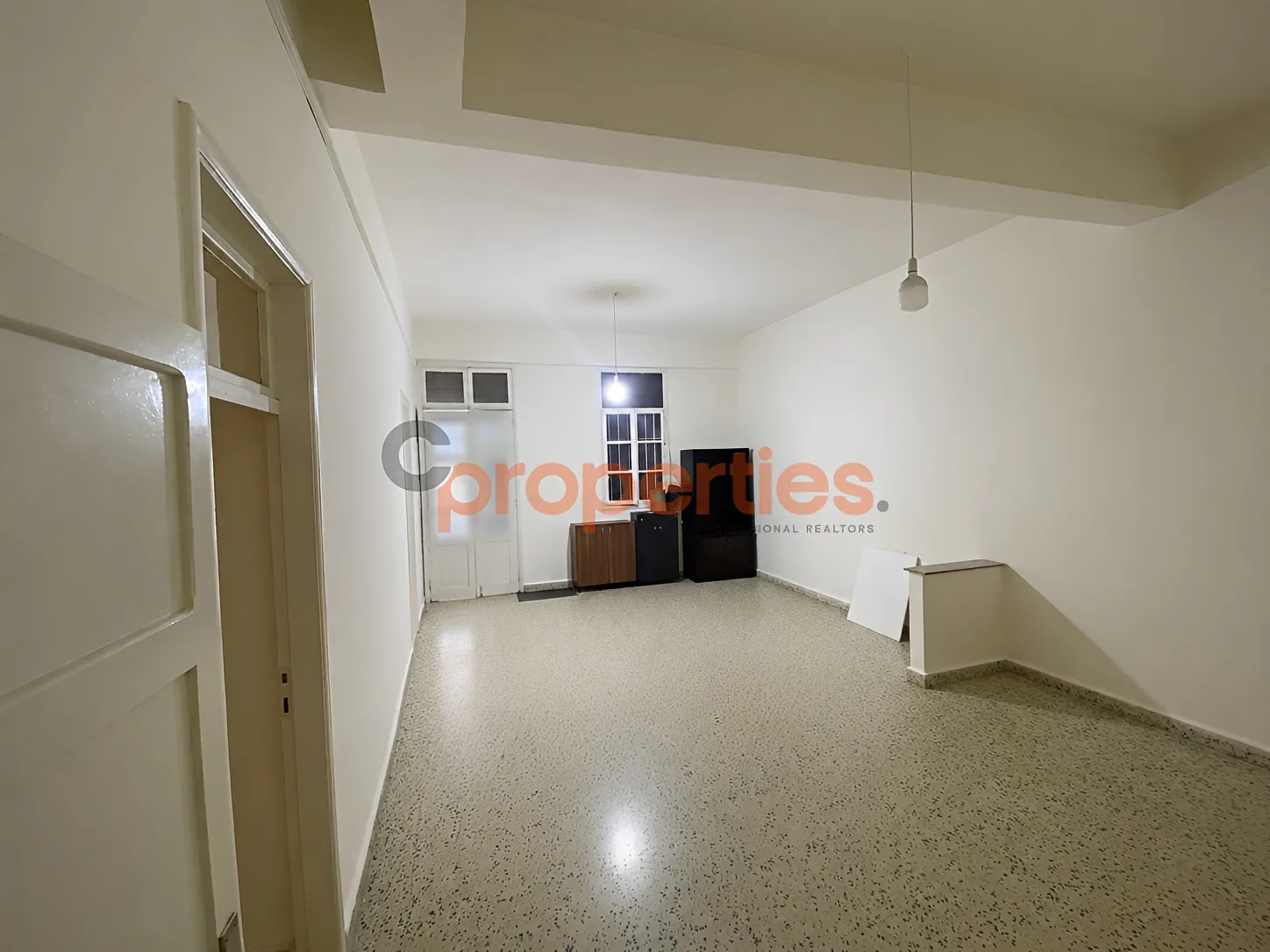 Apartment for Rent in Roum - 3 bed, 1 bath