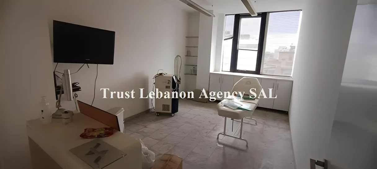 Office for rent in Metn, Antelias