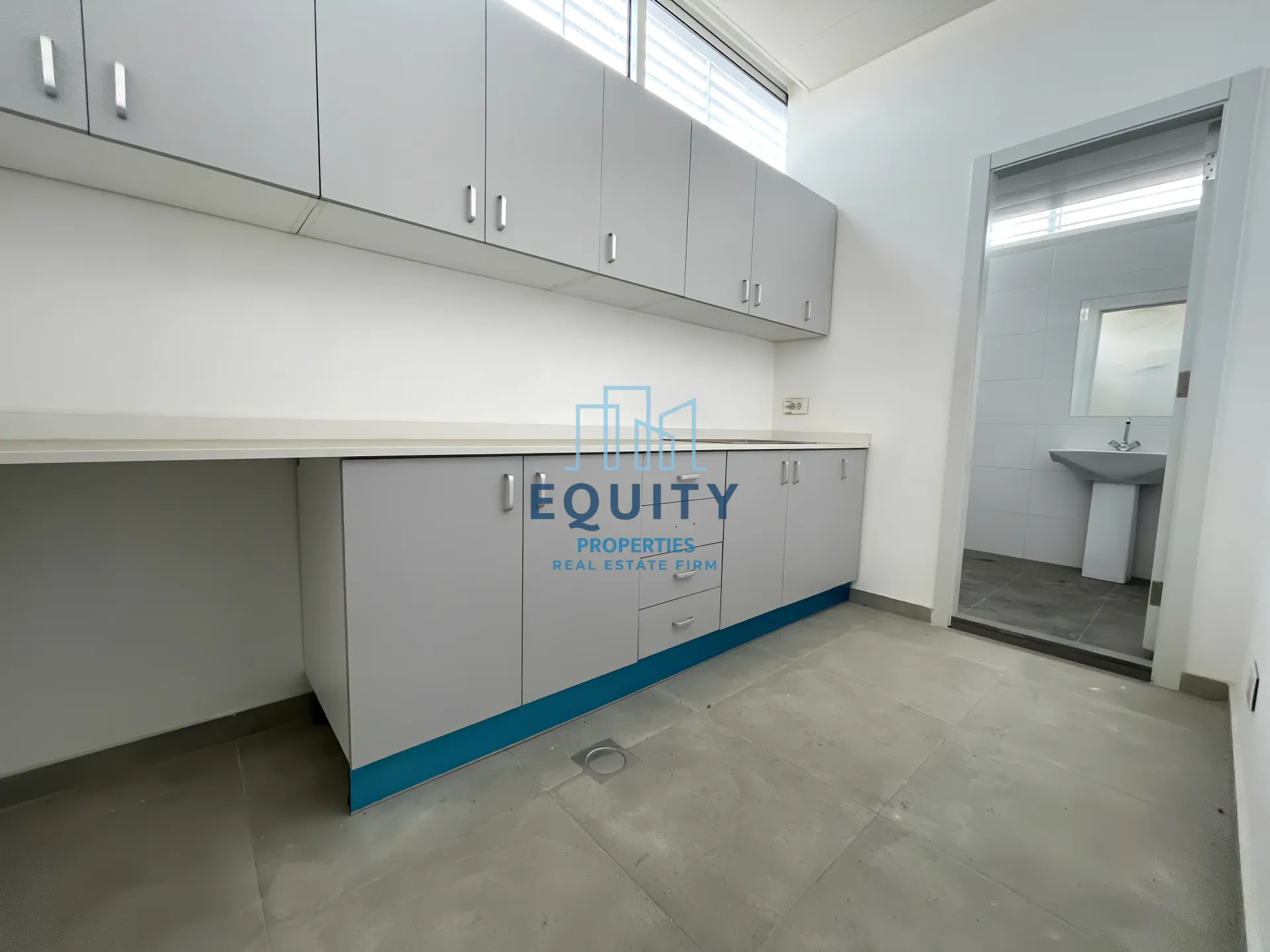 Commercial for Rent in Zouk Mosbeh