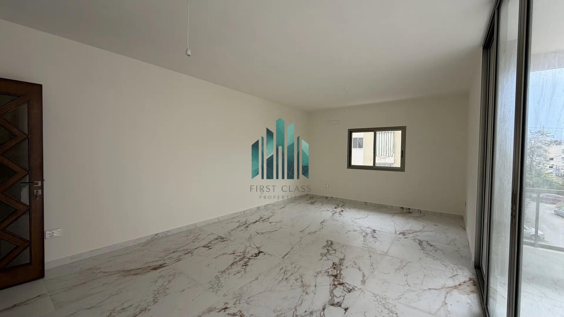 Apartment for Sale in Awkar - 4 bed, 3 bath