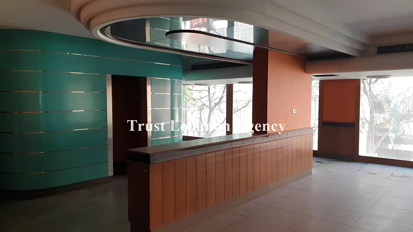 Shop for rent in Beirut, Hamra