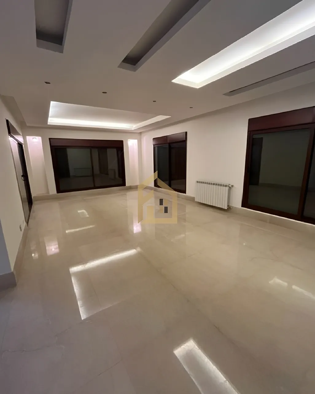 Duplex for rent in Ballouneh, Lebanon - 5 bed, 6 bath