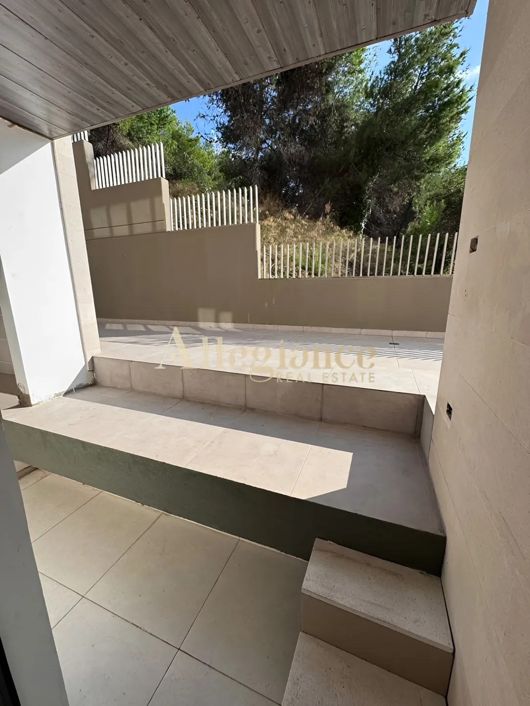 Apartment for sale in Bsalim