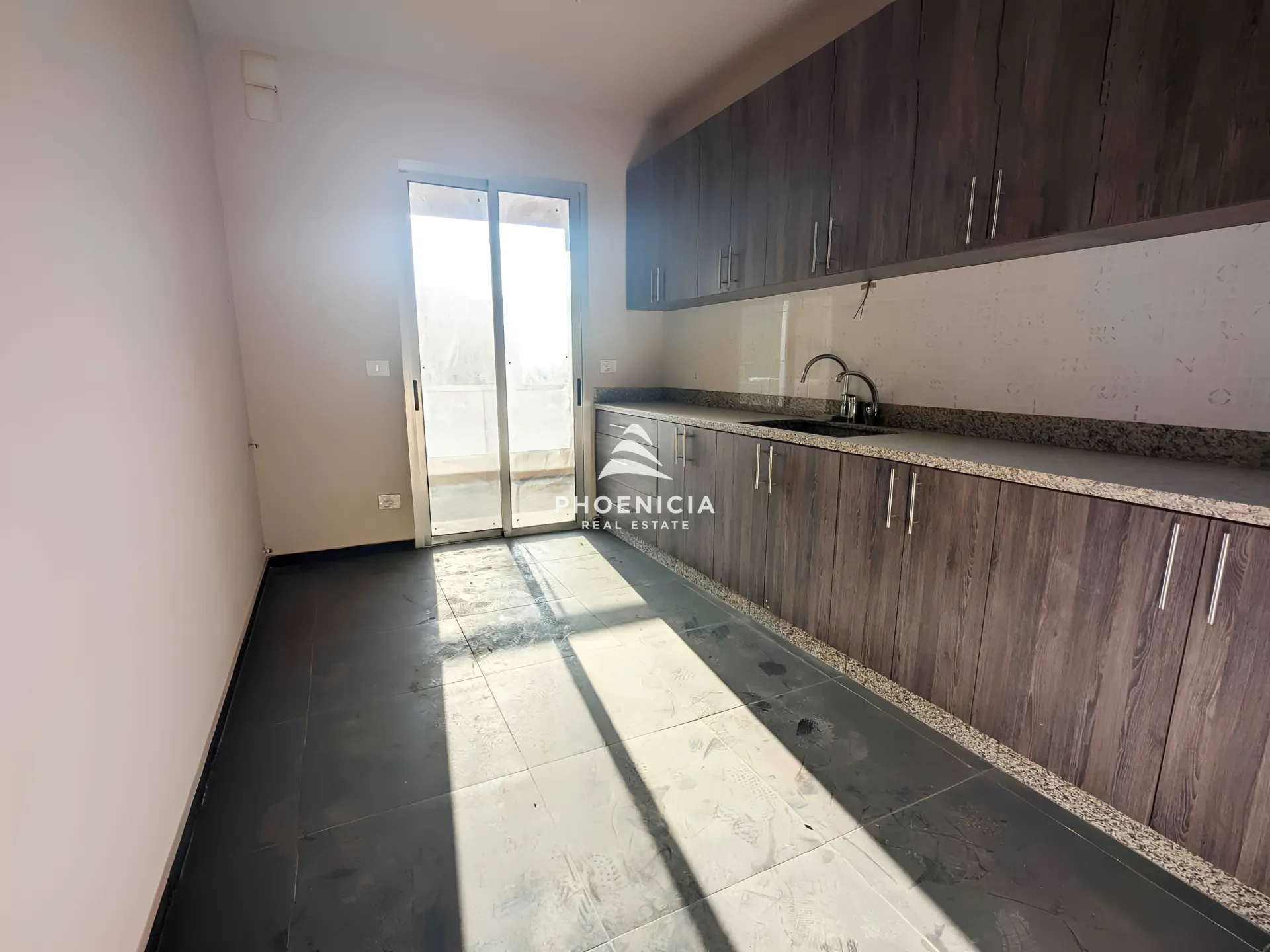 Apartment for Sale in Qartaboun - 3 bed, 4 bath
