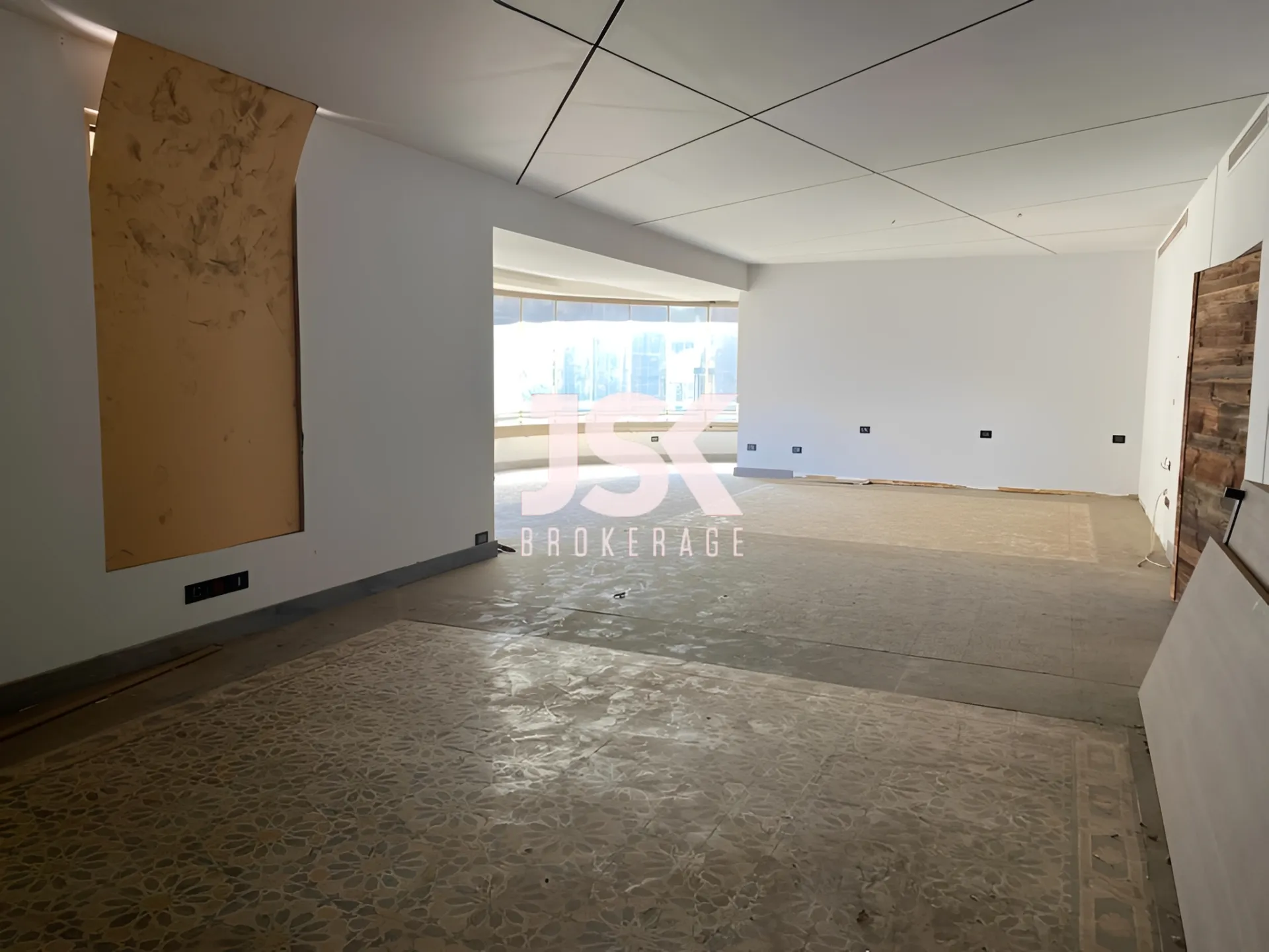 Office for Rent in Tabariss, Achrafieh, Beirut, Lebanon