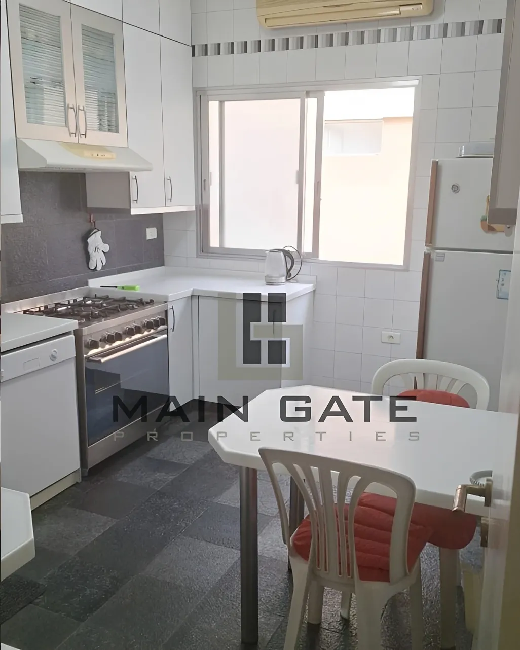 Apartment for rent in Mar Takla