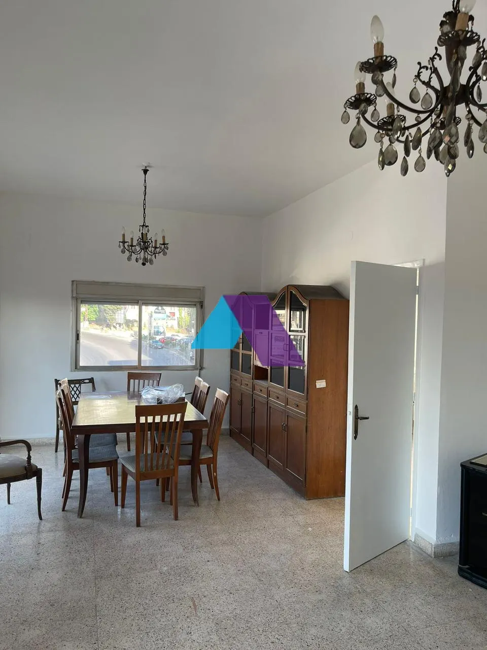 Apartment for Sale in Mazraat Yachoua - 3 bed, 3 bath