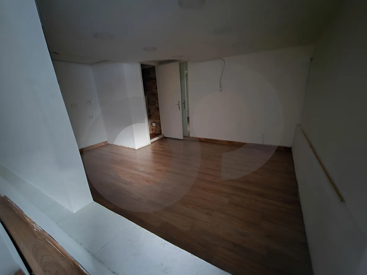 Shop for rent in Hazmieh